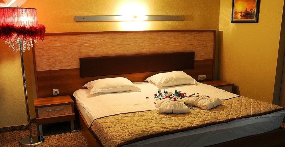 Ebrus'Un Konagi Hotel Estambul Exterior foto